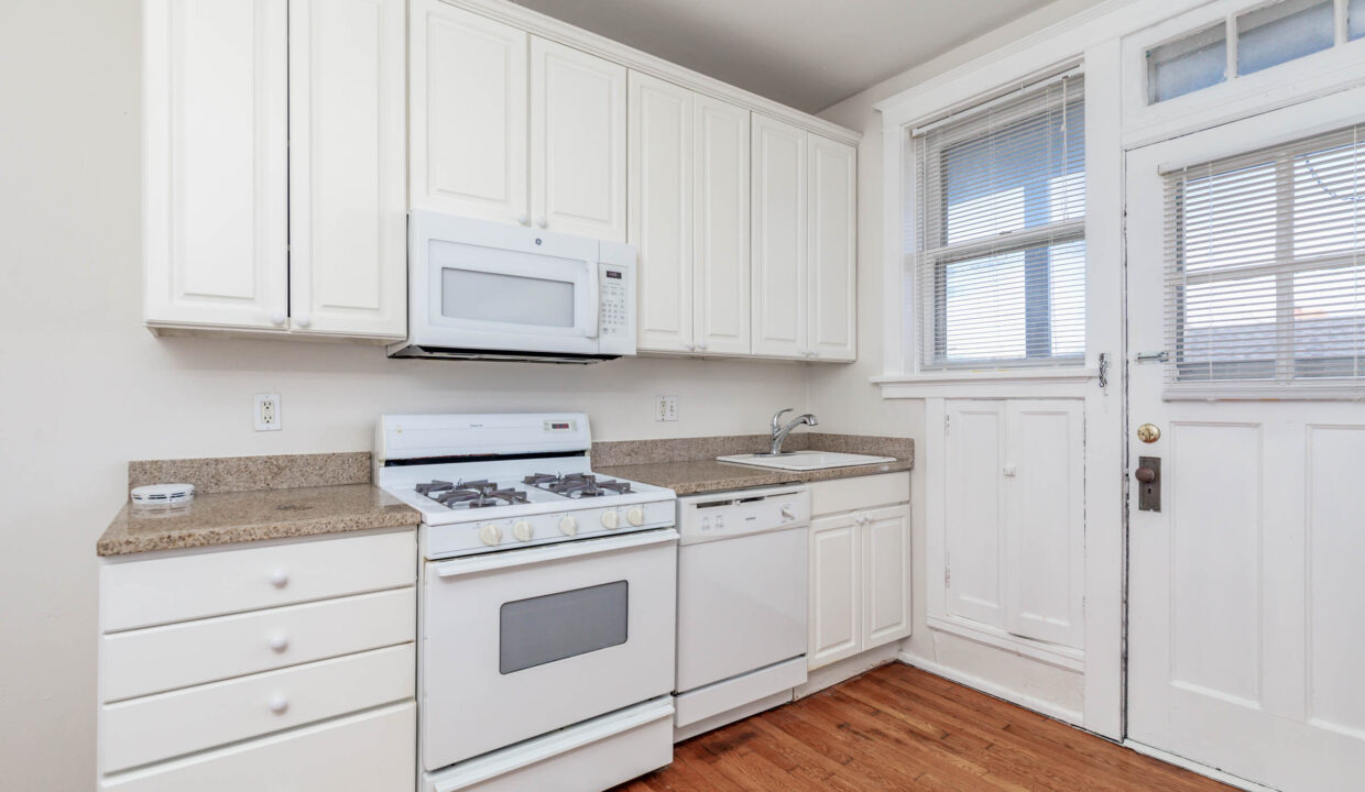 1107 3E Bellevie Ave-10