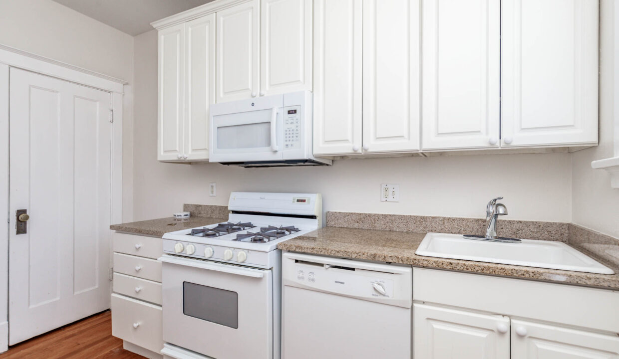 1107 3E Bellevie Ave-11