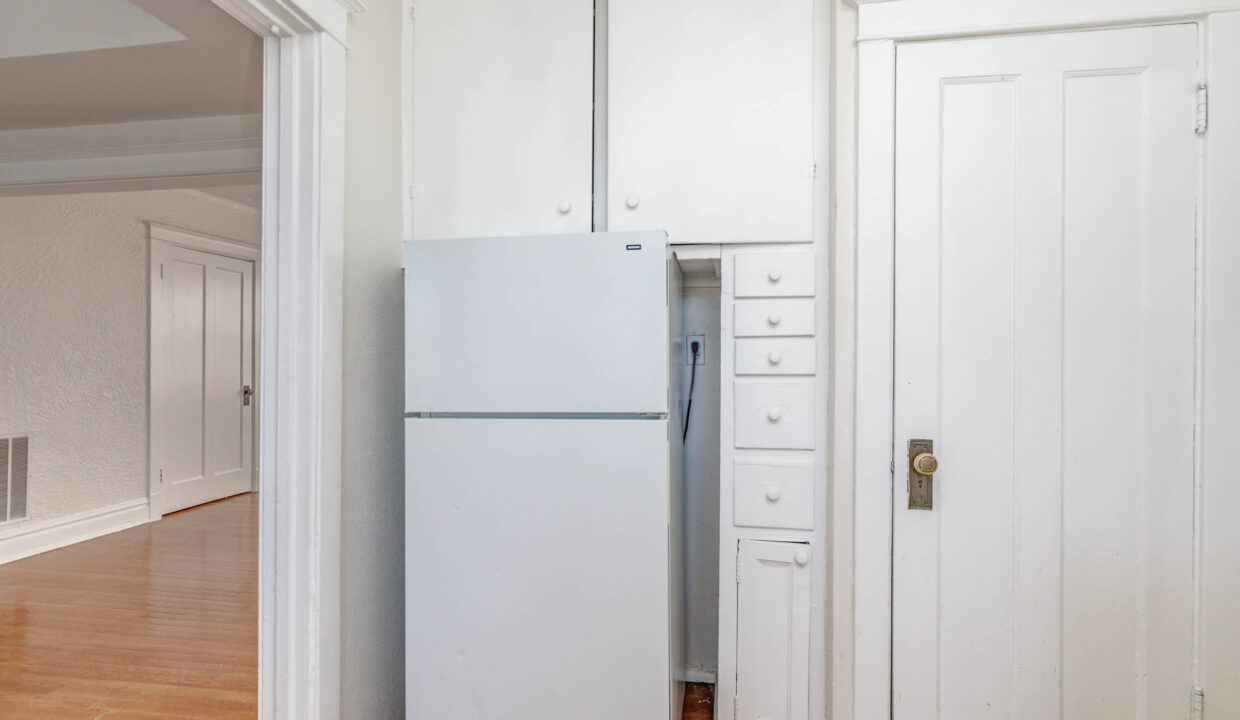 1107 3E Bellevie Ave-12