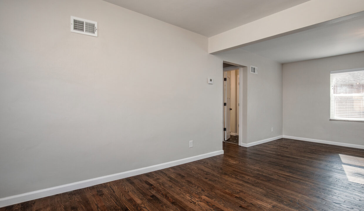 5842 Sunshine Dr (1 bed unit)-12