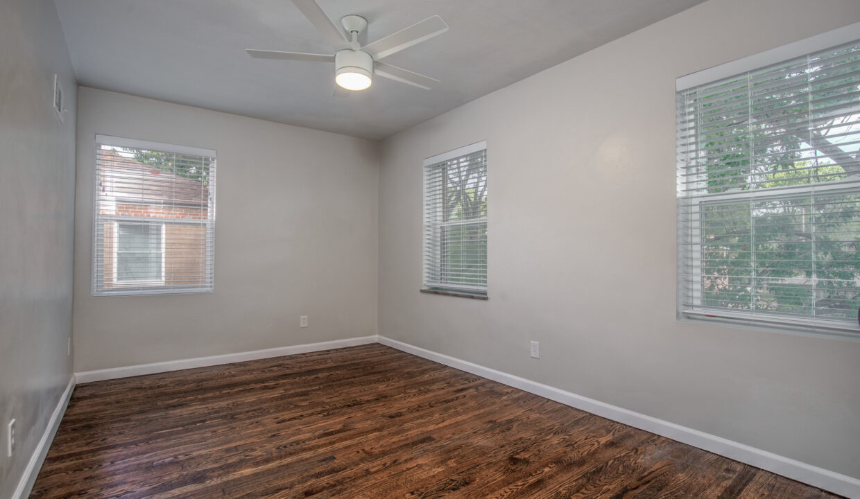 5842 Sunshine Dr (1 bed unit)-16