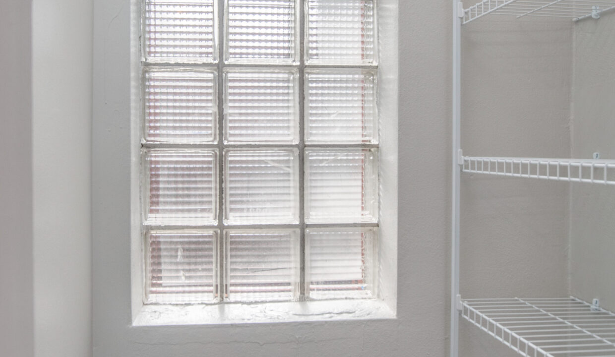 5842 Sunshine Dr (1 bed unit)-21