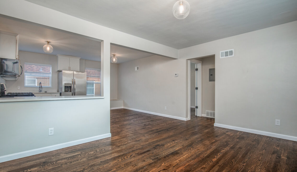 5842 Sunshine Dr (1 bed unit)-8