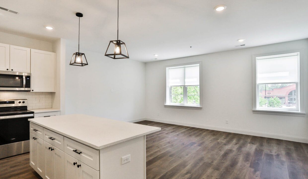 6611 Clayton Rd 23