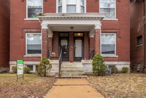 6044 Kingsbury