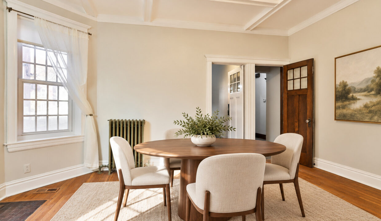 04-6107-waterman-dining-room