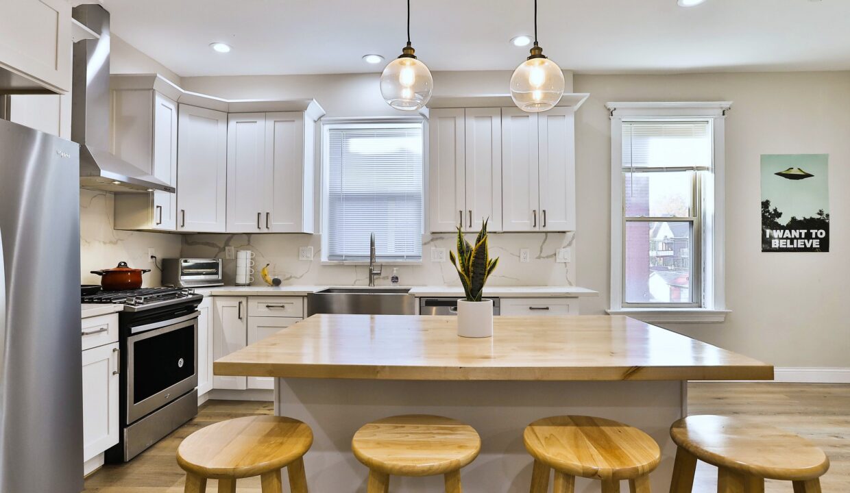 06 - Kitchen island