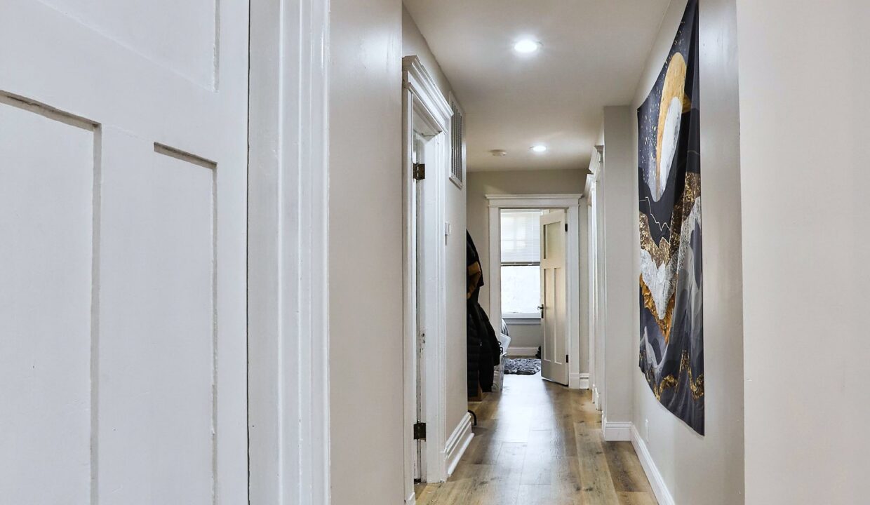 13 - Hallway