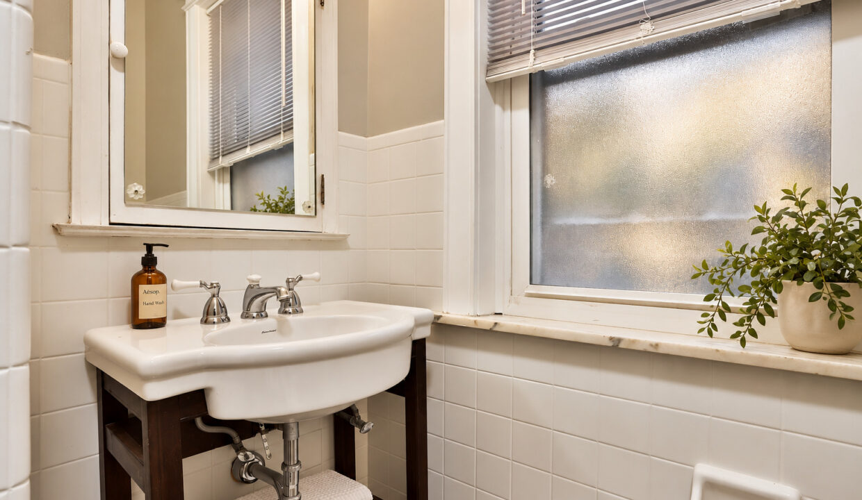 25-6107-waterman-bathroom-vanity
