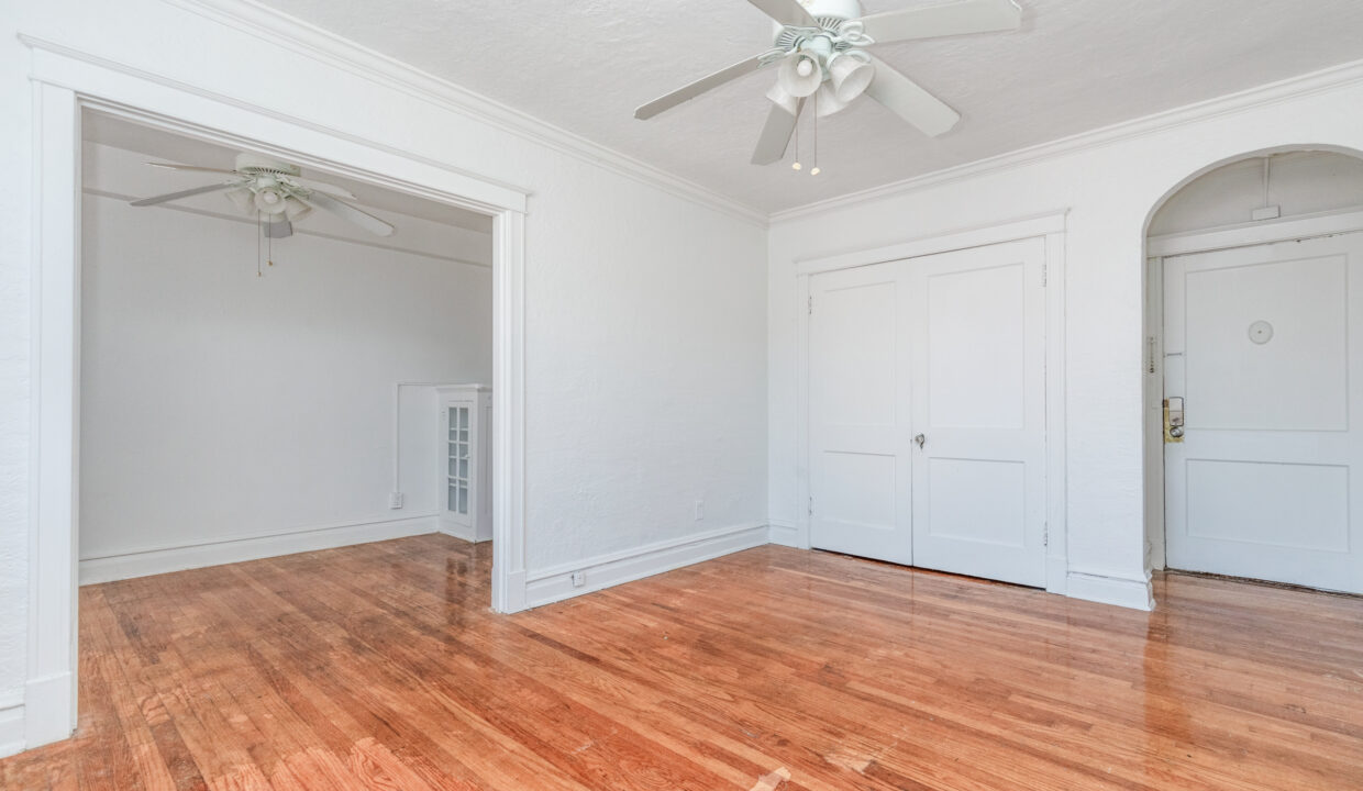 7350 Lindell Blvd Unit 308-7