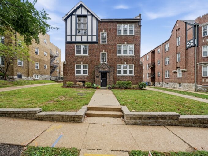 7542 Byron